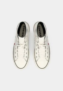 Converse CHUCK TAYLOR ALL STAR LIFT - High-top Trainers - Vintage White/black -Converse Store 8a12e871a1554d2fa0474fac82e7ea4a