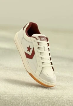 Converse PRO BLAZE CLASSIC - Trainers - Egret/rottin Apple