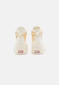 Converse Chuck Taylor All Star Lift - High-Top Trainers - Egret/Moms Potato Salad -Converse Store 93e34d388caf416183fe2b6293c3cc8f
