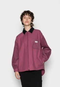 Converse Layering - Summer Jacket - Shadowberry