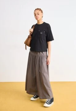 Converse CHUCK 70 INTERNAL WEDGE PREMIUM - High-top Trainers - Black/egret/white -Converse Store 97df99cf3e9e45e3b56be9a79ed03cf4