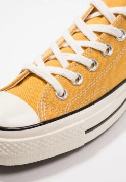 Converse Chuck Taylor All Star '70 Ox- Trainers - Sunflower/Black/Egret -Converse Store 9b6ccd3a6470410a8288e16978739cbc