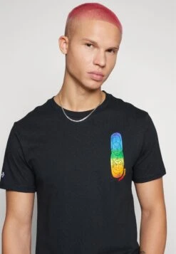 Pride Unisex - Print T-Shirt - Converse Black -Converse Store 9f8fd956517648e0a2ffb3dc9992b99f
