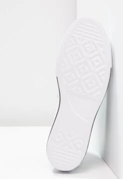 Converse Chuck Taylor All Star Lift Clean - High-Top Trainers - Black/White -Converse Store a31d694968a54f32b8c303f66894ac5b