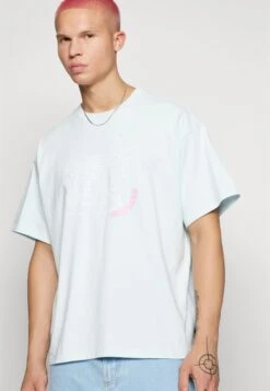 Converse Pride Together Unisex - Print T-Shirt - Aqua Mist -Converse Store a5ec67c9d2d84becbda040020000376d