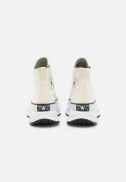 Converse Chuck 70 Summer Utility Unisex - High-Top Trainers - Egret/Oat Milk -Converse Store aa7379a6b4aa479eb9204453c76a2d9c