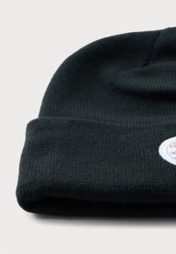 Converse DAY CHUCK PATCH ICON BEANIE UNISEX - Beanie - Black -Converse Store ac86af5bc31a4aa18c6da6904524b276