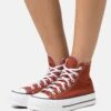 Converse Chuck Taylor All Star Lift Platform Seasonal Color - High-Top Trainers - Ritual Red/White/Black