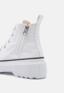 Converse Chuck Taylor All Star Lugged Lift Platform Unisex - High-Top Trainers - White/Black -Converse Store b2436f5bff0b440ab0b8e21e0a2f347f