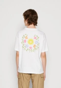 Converse Oversized Floral Graphic Crew - Print T-Shirt - White