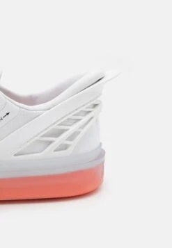 Converse Chuck Taylor All Star Flyease Hands-Free Unisex - Trainers - White/Black/Wild Mango -Converse Store b50013ce63de4ff29ace3372ec012549