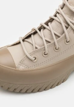 Converse Chuck Taylor All Star Lugged 2.0 Counter Climate Unisex - High-Top Trainers - Papyrus/Sandalwood/Black -Converse Store b5eab5757d864b8abd8720029ff20b8a