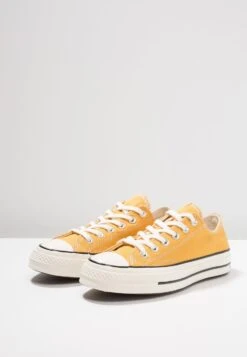 Converse Chuck Taylor All Star '70 Ox- Trainers - Sunflower/Black/Egret -Converse Store bdda7821881f4336aedffe0edcb3864b
