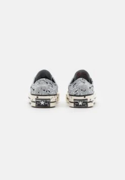 Converse Chuck Paint Splatter Unisex - Trainers - Ash Stone/Black/White -Converse Store c2a103fe43324b6fb9b0ea6340648935