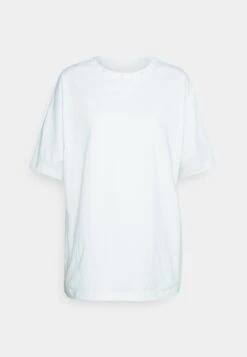 Converse Loose Fit Festival Smoothie Tee - Print T-Shirt - Egret -Converse Store c471e96360af43719c312f27278ac9f7