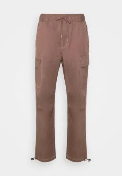 Converse Star Chevron Pant - Cargo Trousers - Squirrel Friend 12 Converse Star Chevron Pant - Cargo Trousers - Squirrel Friend -Converse Store ccefbc9676754ddc86756616a4cfab2f