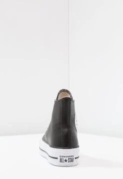 Converse Chuck Taylor All Star Lift Clean - High-Top Trainers - Black/White -Converse Store cd00f6c4d19d425e8bdd057e7e09c230