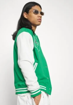 Converse Chuck Patch Jacket - Zip-Up Sweatshirt - Green 14 Converse Chuck Patch Jacket - Zip-Up Sweatshirt - Green -Converse Store cdab5671503045c1bae54c689a369813