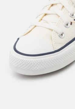 Converse Chuck Taylor All Star Unisex - Trainers - Egret/Red Oak/Obsidian -Converse Store d158ef149c0646cdbcf00efd714966e2