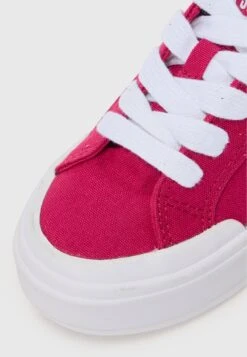 Converse CRUISE UNISEX - Trainers - Sport Berry/ White -Converse Store d3199d257f504d4baf049e5aeee271e8