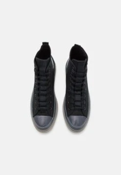 Converse Chuck Taylor All Star Unisex - High-Top Trainers - Black/White 9 Converse Chuck Taylor All Star Unisex - High-Top Trainers - Black/White -Converse Store d40a3e2a4d8641a48ef4a0eb24f32c1b