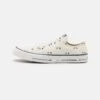 Converse Chuck Taylor All Star Unisex - Trainers - Egret/Red Oak/Obsidian