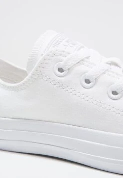 Converse Chuck Taylor All Star Ox Unisex - Trainers -Converse Store d8bbfc8fd90746c39994f862c0701b55