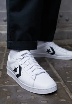 Converse Pro Leather - Trainers - White/Black -Converse Store da06be2be097407d8a7637986fcbd30d