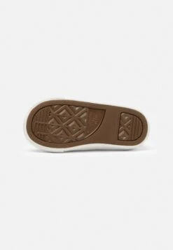 Converse Chuck Taylor Easy-On Glitter Strap - Trainers - White/Sunrise Pink -Converse Store dd38c1d10b7a4b0ab1f71d51adf7b83e