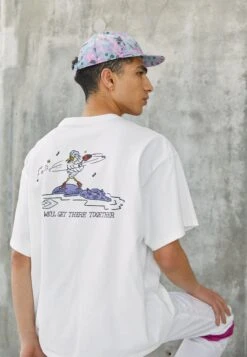 Converse Swamp Pals- Print T-Shirt - White