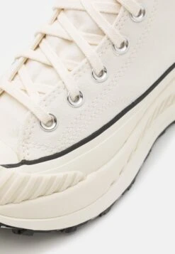 Converse Chuck 70 Future Comfort Unisex - High-Top Trainers - Vintage White/Egret/Black -Converse Store e017419e7b114c2d896ac137eeaf5dbb