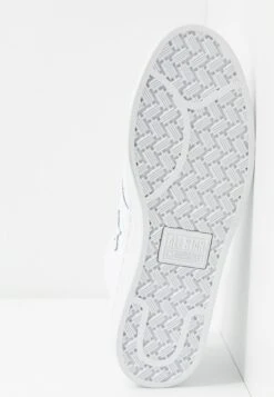 Converse Pro Leather - High-Top Trainers 10 Converse Pro Leather - High-Top Trainers -Converse Store e14be9ef25c344dd96ab4bc209bc5127