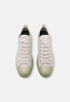 Converse Chuck Taylor All Star Cx Explore Unisex - Trainers - Pale Putty/Summit Sage/Silver -Converse Store e1d424b32c214b99bc3fcf5819f6511c