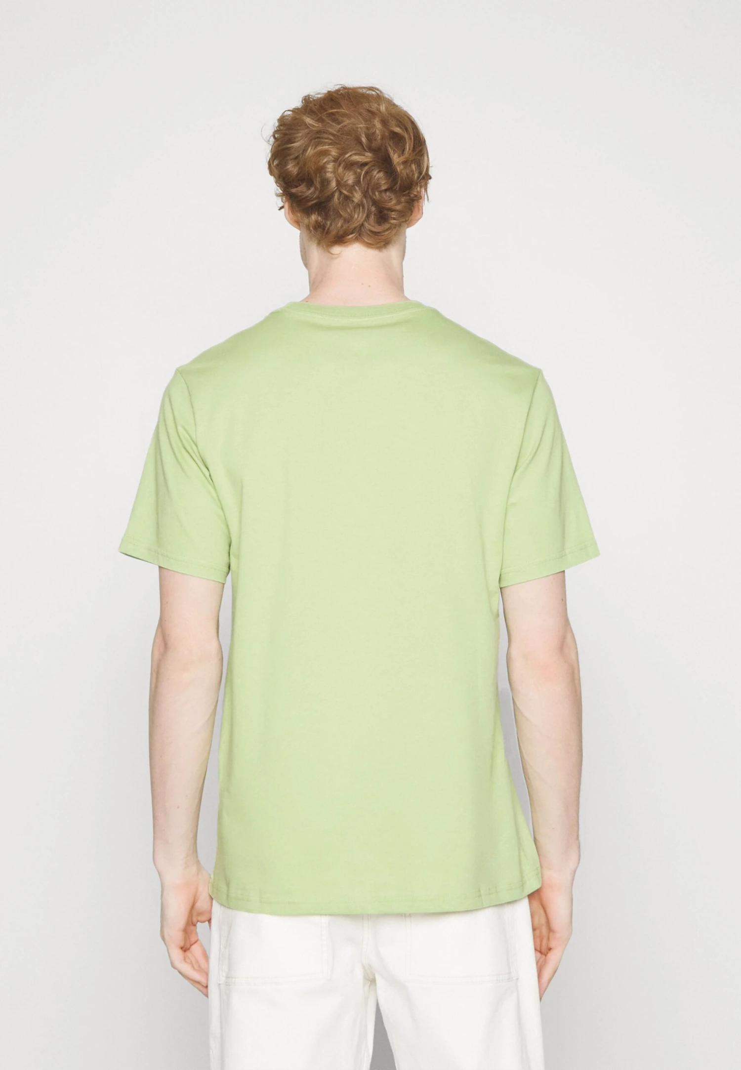Converse Go Unisex - Basic T-Shirt - Vitality Green 3 Converse Go Unisex - Basic T-Shirt - Vitality Green - Image 3