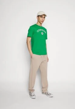 Converse Chuck Patch Tee - Print T-Shirt -Converse Store e5bb5dcd2a5048498a0da33d1f93a21a