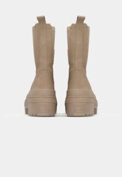 Converse CHUCK TAYLOR ALL STAR LUGGED HEEL CHELSEA BOOT - Platform Ankle Boots - Vintage Cargo -Converse Store e6af45761e554a0a9a034ee608a61a6f