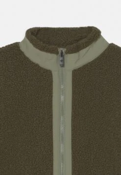 Converse Light Jacket - Cargo Khaki 5 Converse Light Jacket - Cargo Khaki -Converse Store e8d6e36b36a648f38601d19a79e2cdfd