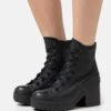 Converse Chuck 70 De Luxe - Lace-Up Ankle Boots - Black/White