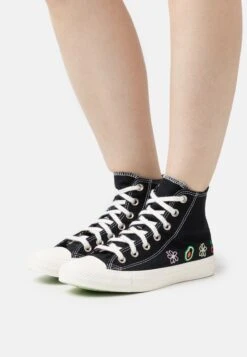 Converse Chuck Taylor All Star - High-Top Trainers - Black/Green Beam