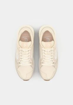 Converse WAVE TRAINER UNISEX - Trainers - Light Dune/egret/vintage White -Converse Store f6f924e7d8384a789f78fb447dd7474c