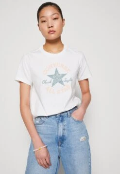 Converse Chuck Taylor Patch - Print T-Shirt - White -Converse Store fcd5ff9e70504990a23b3c02e6644a87