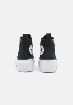 Converse Chuck Taylor All Star Lugged Lift Platform Unisex - Trainers - Black/White -Converse Store fd6b99538bf84def917279d6452e8b47